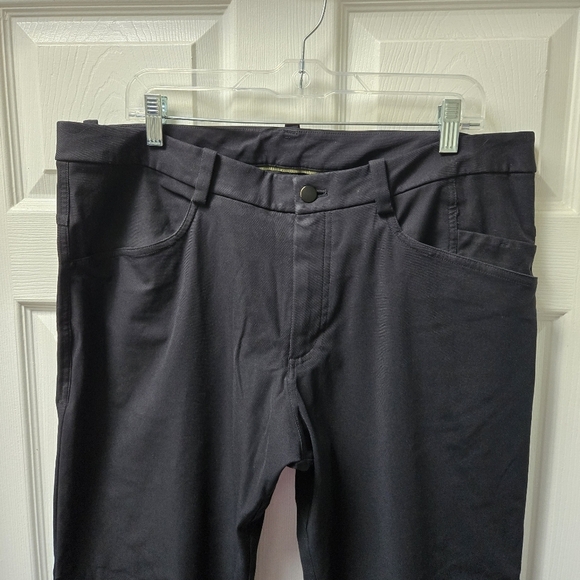 Lululemon ABC Classic-Fit Pant Black - Picture 3 of 6